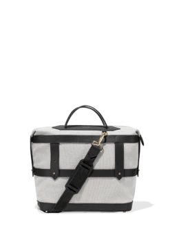 Weekender - Domino Black -TRAVELPRO Sales 112528 domino black ALT2 1