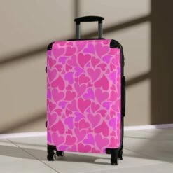 LFO - Pink Fluff Heart Shape - Suitcase -TRAVELPRO Sales 13374369752289986161 2048