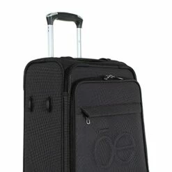 Cloe Carry-On 20 Inch Luggage With 360º-spinner Wheels In Black Color -TRAVELPRO Sales 51qHprwjnyS