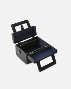 Valise Handbag - Domino Black -TRAVELPRO Sales ValiseHandbag DerbyBlack 08copy 1