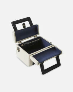 Valise Handbag - Derby Black 37 Valise Handbag - Derby Black -TRAVELPRO Sales ValiseHandbag DominoBlack 08copy 2